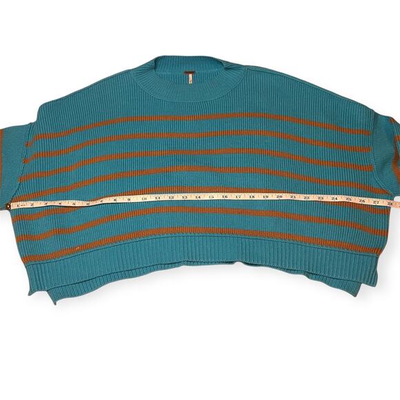 Free People Blue Striped Oversized Knit Sweater Pullover Long Sleeve Sz Small - Picture 8 of 10